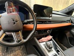 ميتسوبيشي اوتلاندر